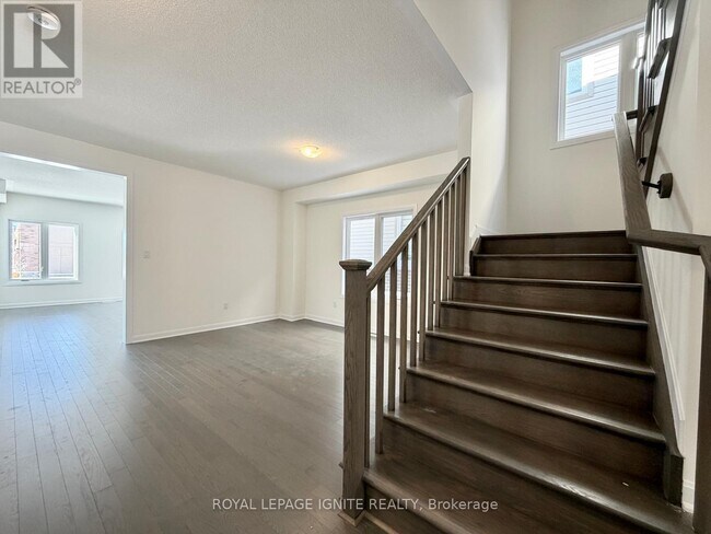 Photo - 107 Windermere Blvd