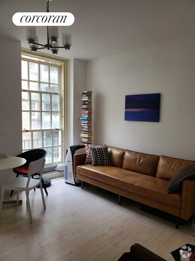 Building Photo - 517 E 77th St Rental