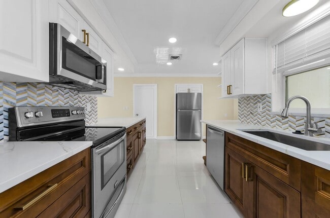 Photo - Charming 3 bedroom 2 bath in North Clearwa...