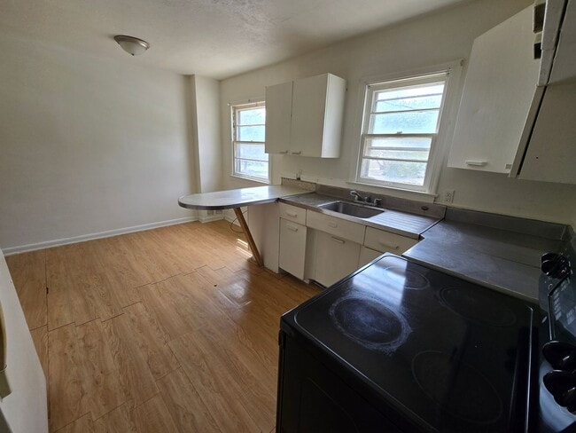 1210 26th St