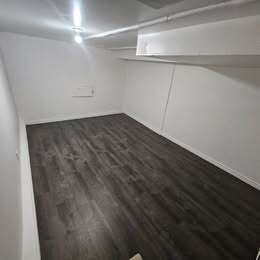 Photo - 1-4587 Cole Crescent Unit 1 - 4585