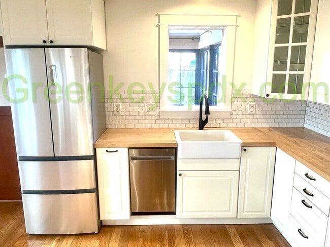 Photo - Sleek and modern 1-bedroom house in Arbor Lodge with spacious garage or workshop!