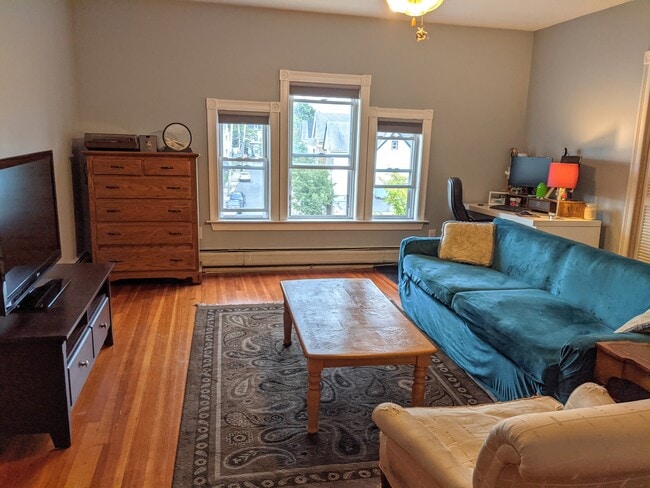 Photo - 73 Broadway Unidad 3