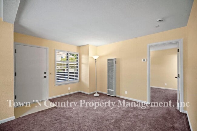 Photo - Now Available in Monterey’s Sun Belt | Stylish Updated Condo in a Prime Location Unidad 75
