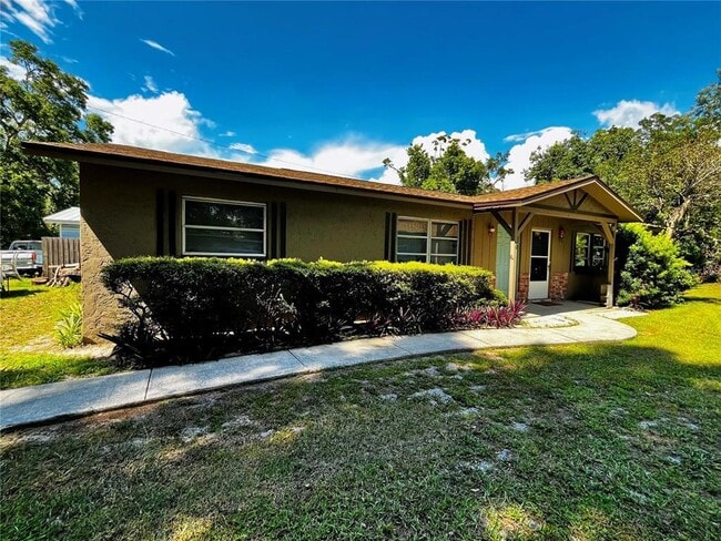 Building Photo - 15701 Waverly St Unit 2