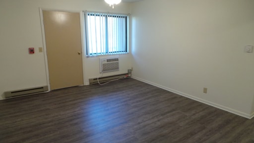 Building Photo - 170 N Hyer Ln Unit #