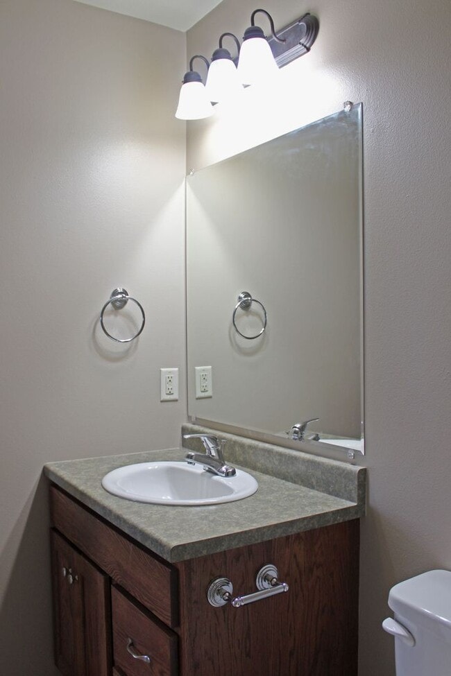 Willow Creek Townhomes and Apartments