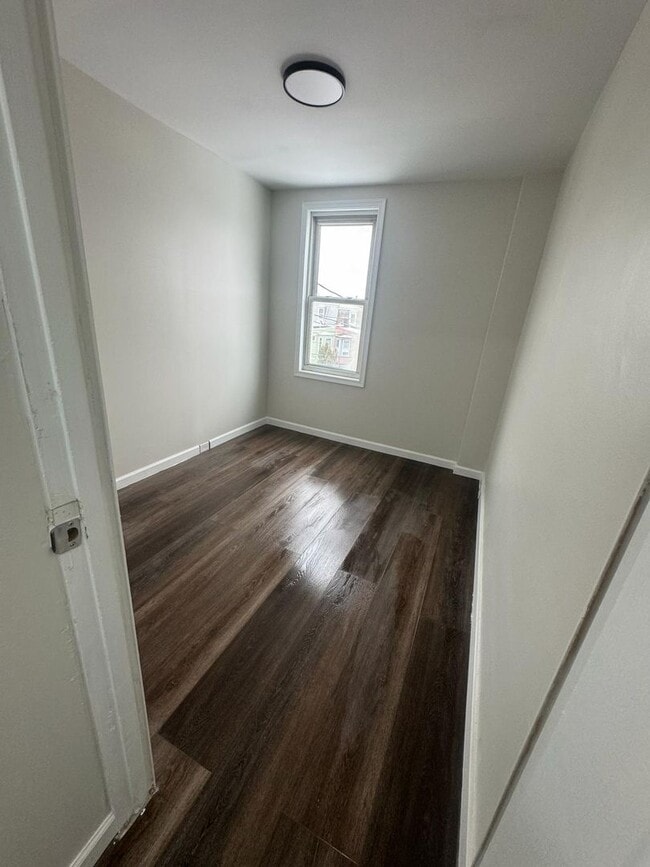 Photo - 4 bedroom 1 bath house with off street parking