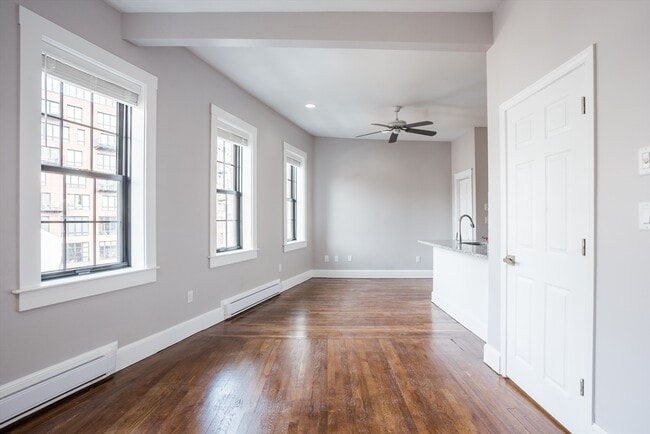 Photo - 534 Tremont St Unit 3