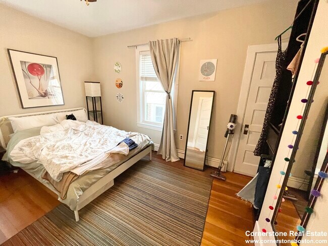 Photo - 76 Parker Hill Ave Unidad 1