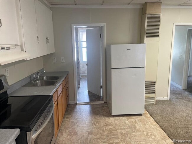Photo - 8536 Perry Rd Unit 3