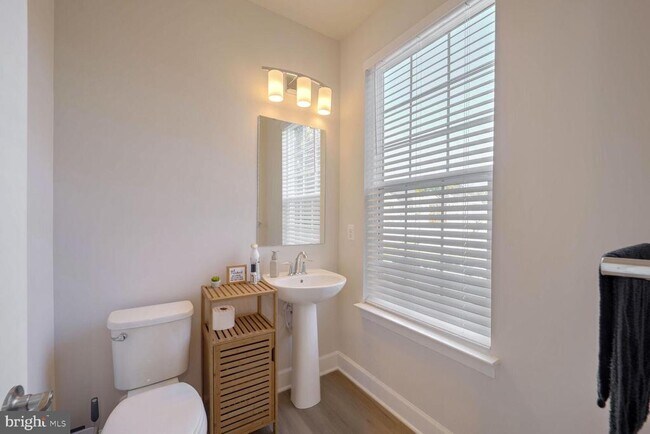 Photo - 10864 Foxtrot Cir