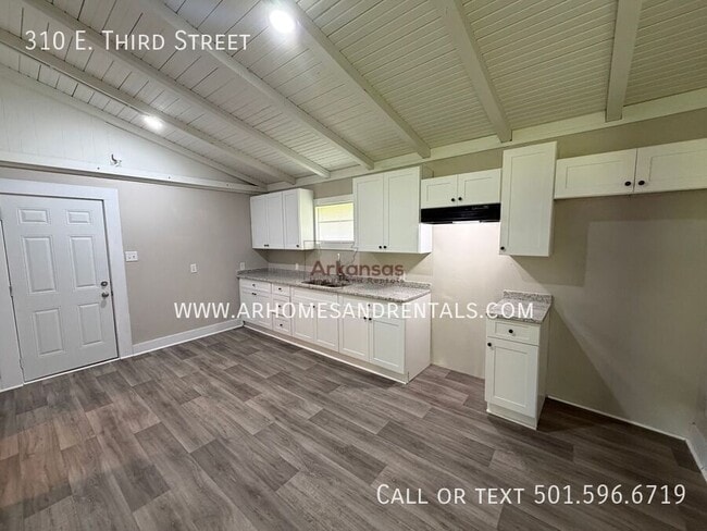 Photo - 310 E. Third Street-