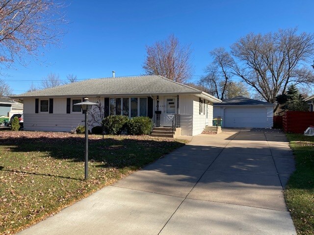 Photo - 6224 Kyle Ave N