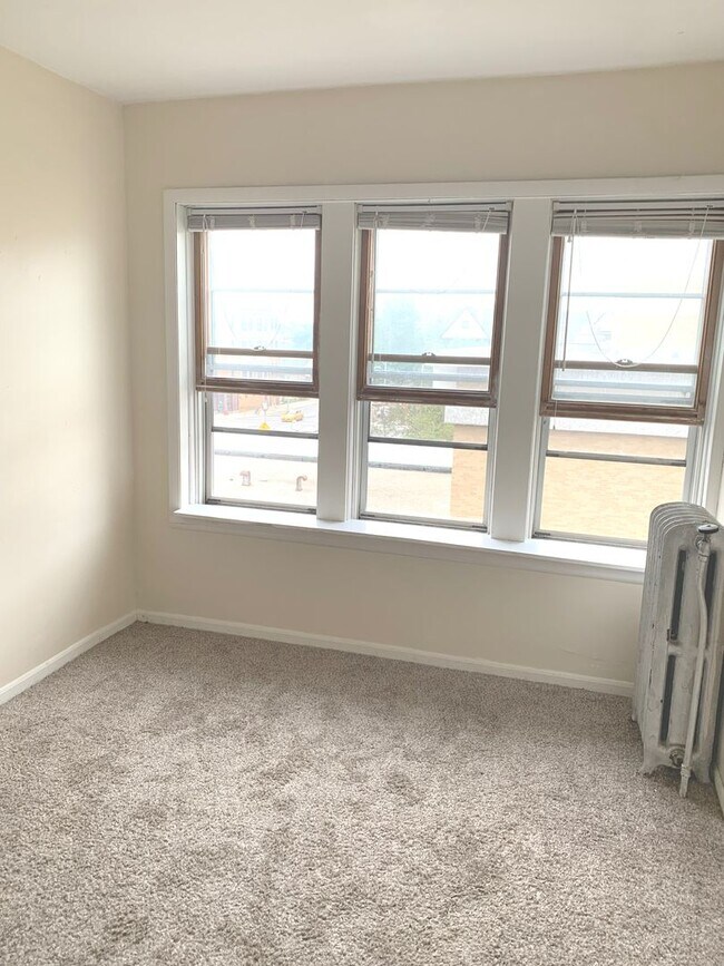 Photo - 1318-20 Van Buren