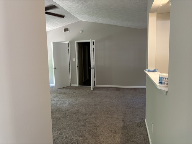 Photo - 6548 King George Way