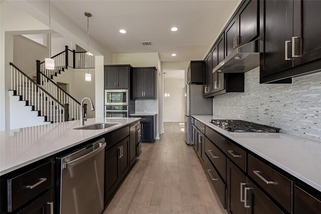 Photo - 212 Eiglehart Rd