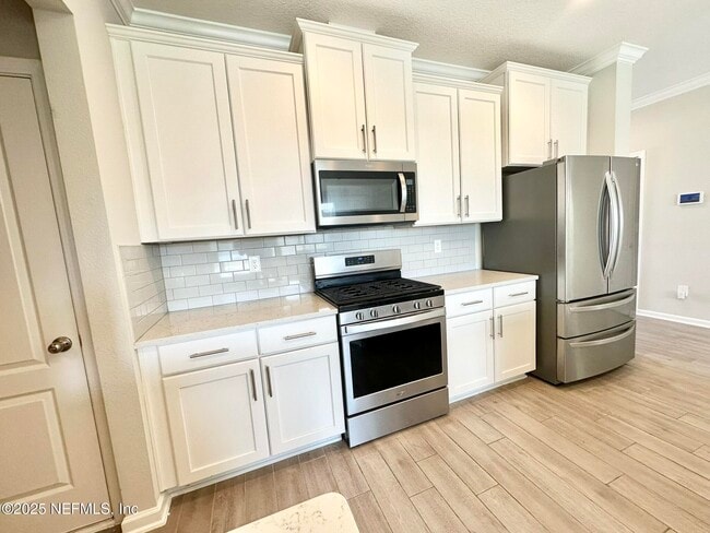 Photo - 198 Codona Glen Dr