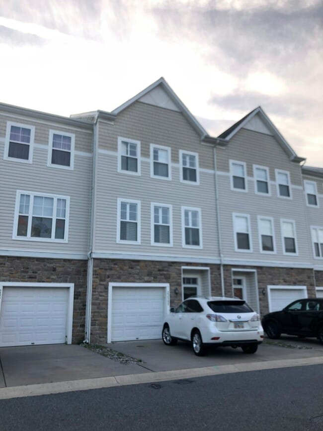 Photo - 23545 Devonshire Rd