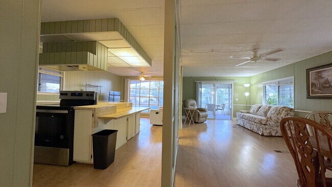 Photo - 5638 James Dr