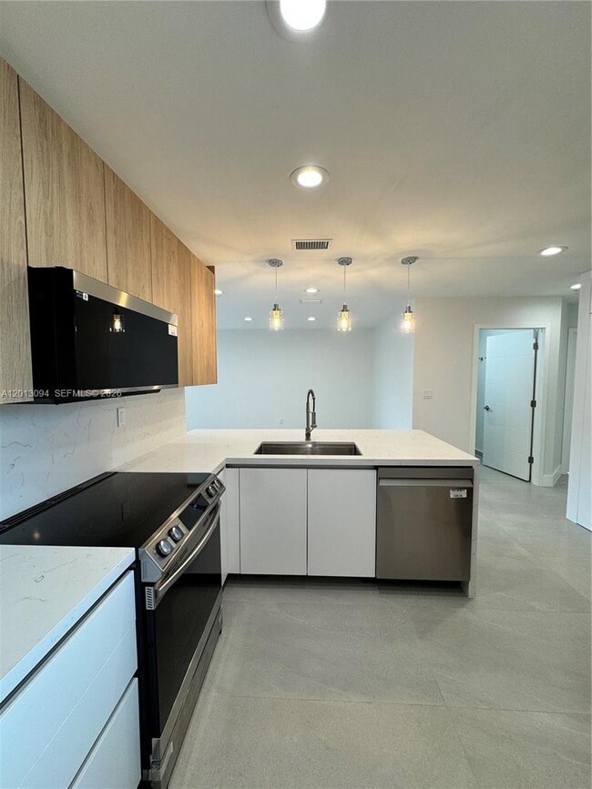 Photo - 4708 NW 114th Ave Unit 204-3