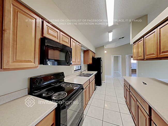 Photo - 1500 Lund Ave
