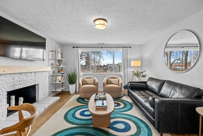 Photo - Modern 2BR Suite – Newly Furnished, Pet-Friendly, Near Downtown Spokane (Furnished)