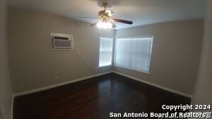 Photo - 223 Brettonwood Dr