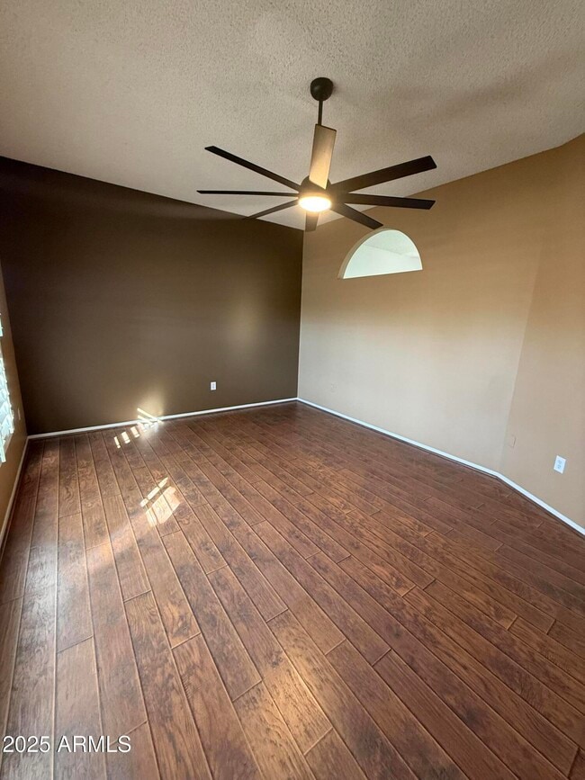 Photo - 11022 W Boswell Blvd