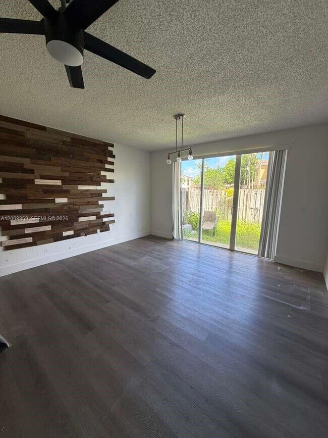 Photo - 2311 NE 42nd Cir