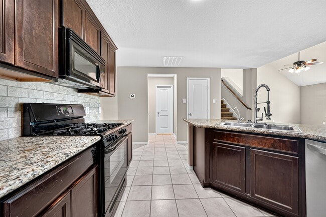 Photo - 2926 Indwarra Ct
