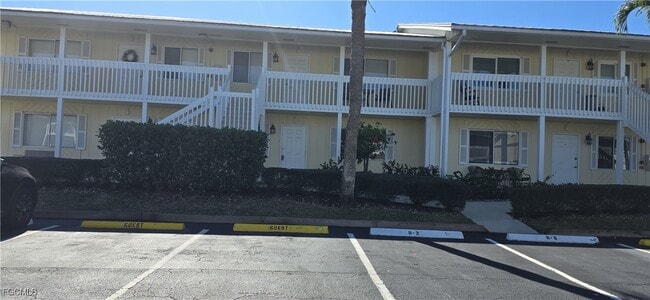 Building Photo - 4617 Bayshore Dr Unit H2