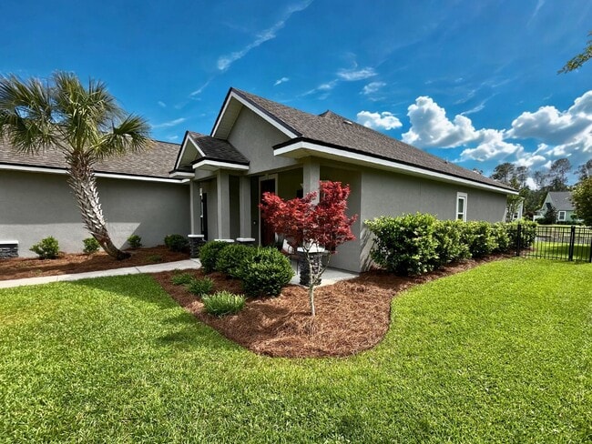 Photo - 3/2 with amazing community amenities!