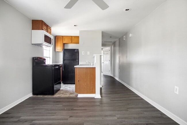 Photo - 1002 Avenue E Unit 4