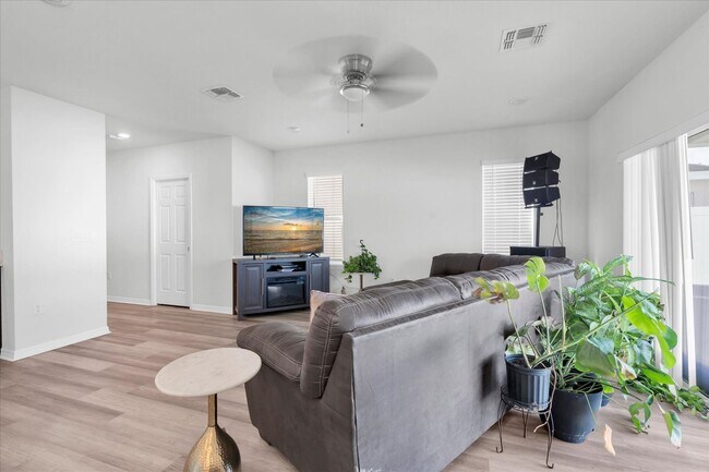 Photo - 12371 Ter Blf St