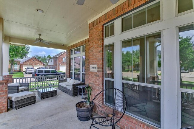 Photo - 2301 Shadow Falls Ln