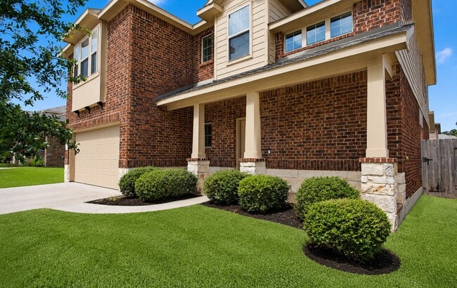Photo - 166 Meadow Grove Dr
