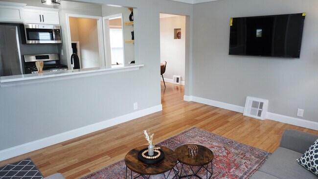 Photo - 3303 Normandy Rd