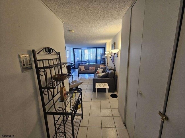 Photo - 111 S 16th Ave Unidad 312