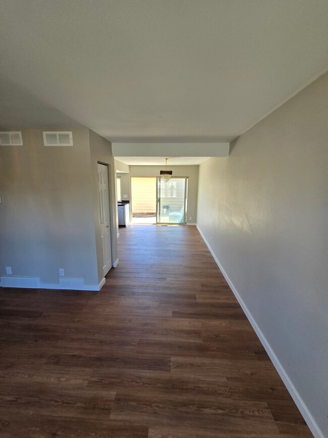 16045 E Ithaca Pl