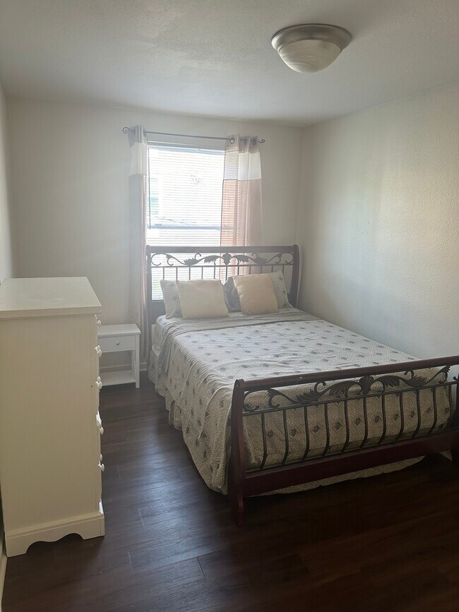 Photo - 3514 E Richmond Rd