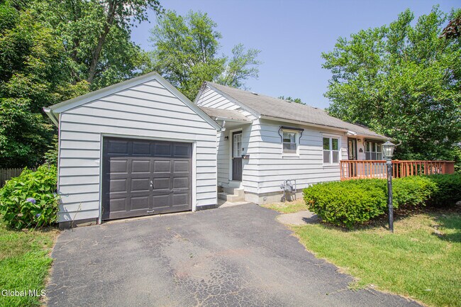 Photo - 14 Holly Ln Casa