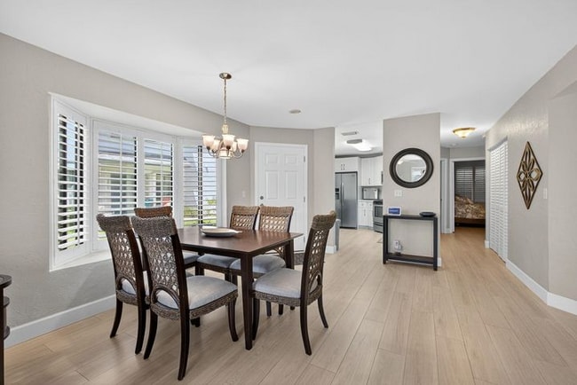 Photo - 406 Harbour Pointe Way