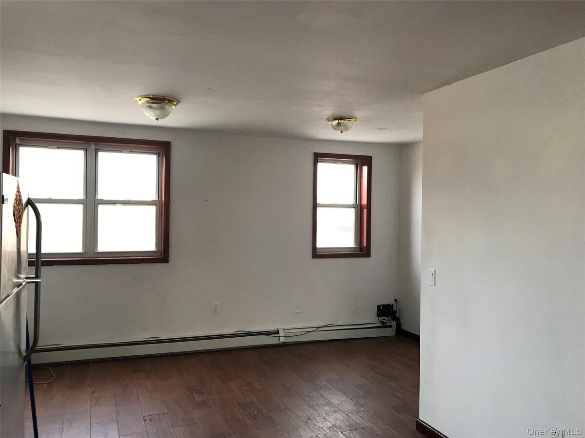 Photo - 57-30 Main St Unidad 1Fl