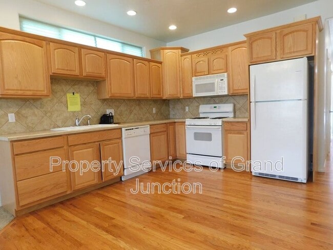 Photo - 563 1/2 Garden Cress Court