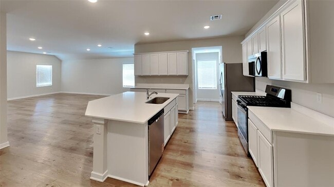 Photo - 2604 Kathleens Crossing