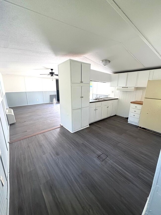 Photo - 2071 Sugar Creek Rd