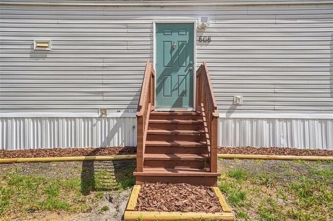 808 SE 124th Ave