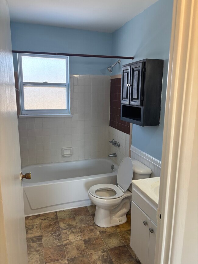 Photo - 9327 La Grange Rd Unit 3