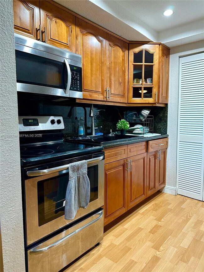 Photo - 500 NE 2nd St Unit 327